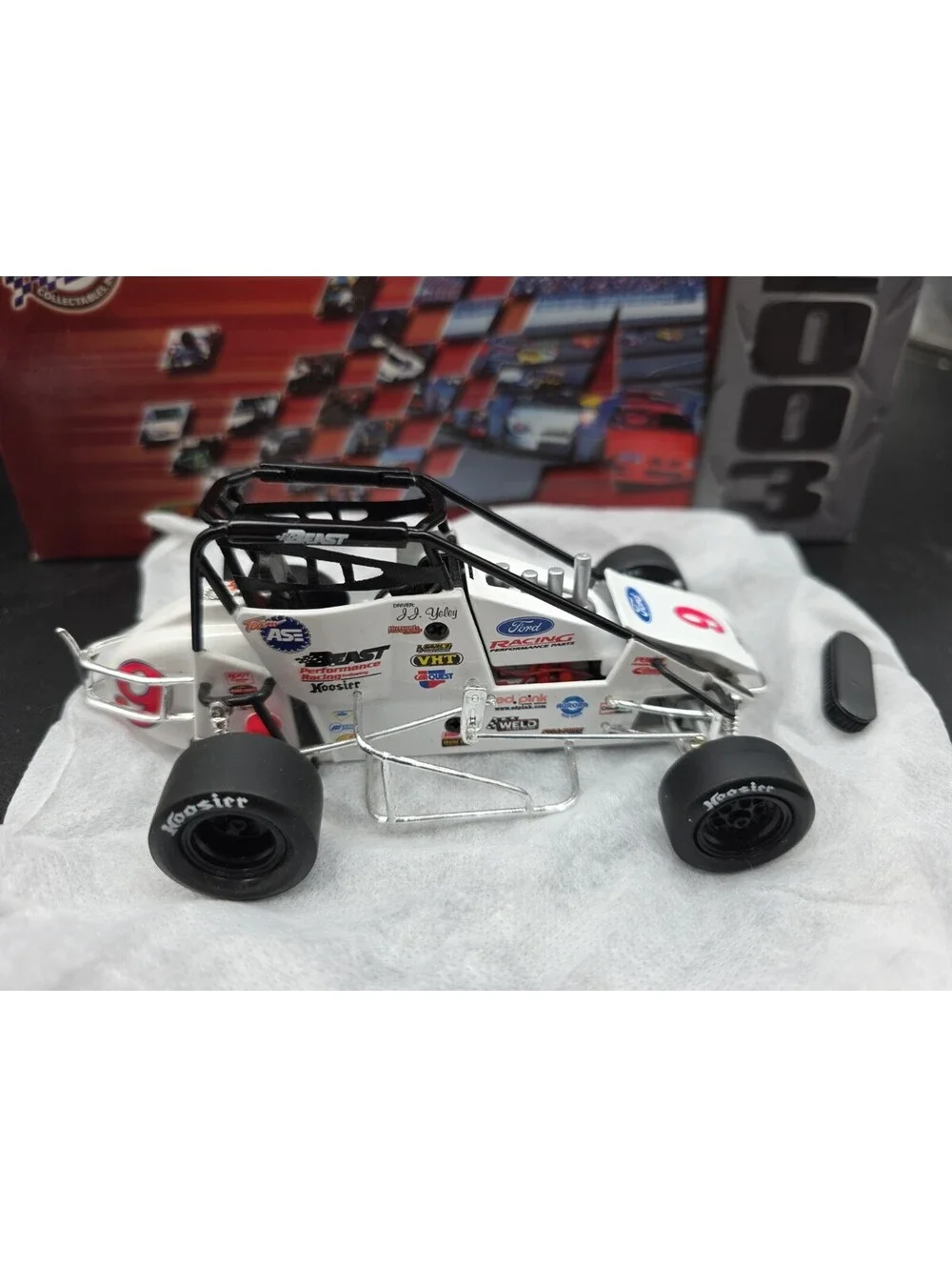 2003 J.J. Yeley #9 Lewis Racing Midget Xtreme Series 1:24 Scale Diecast Car